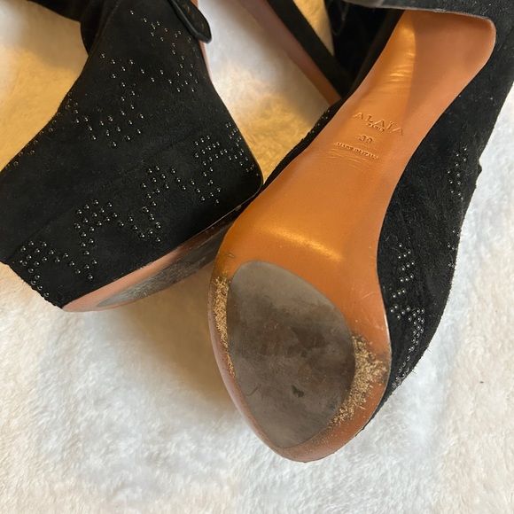 ALAIA Platform Suede Black Bootie. So high! - Picture 7 of 9